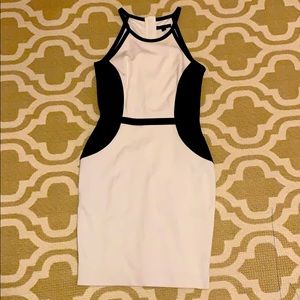 Banana Republic size 0 white and black lined dress